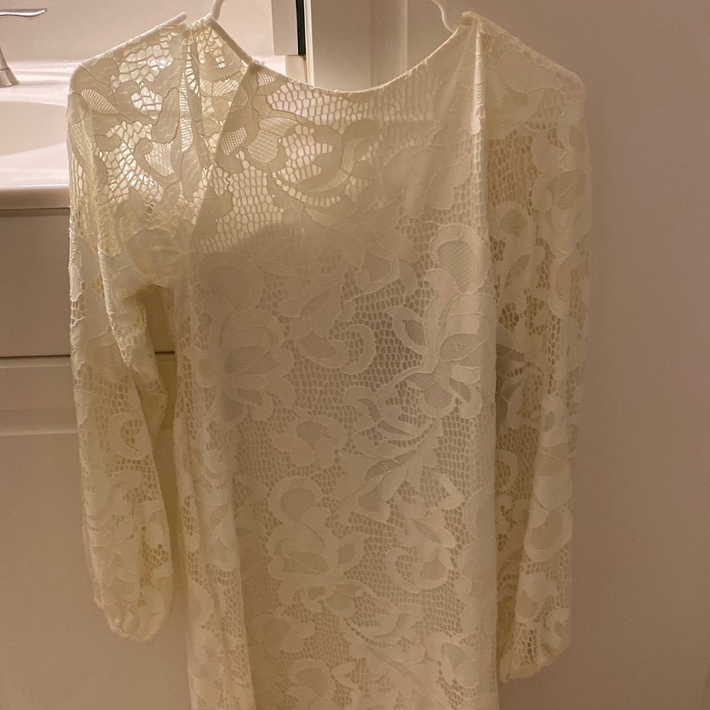 Brand new Ashley Mason lace dress Size medium